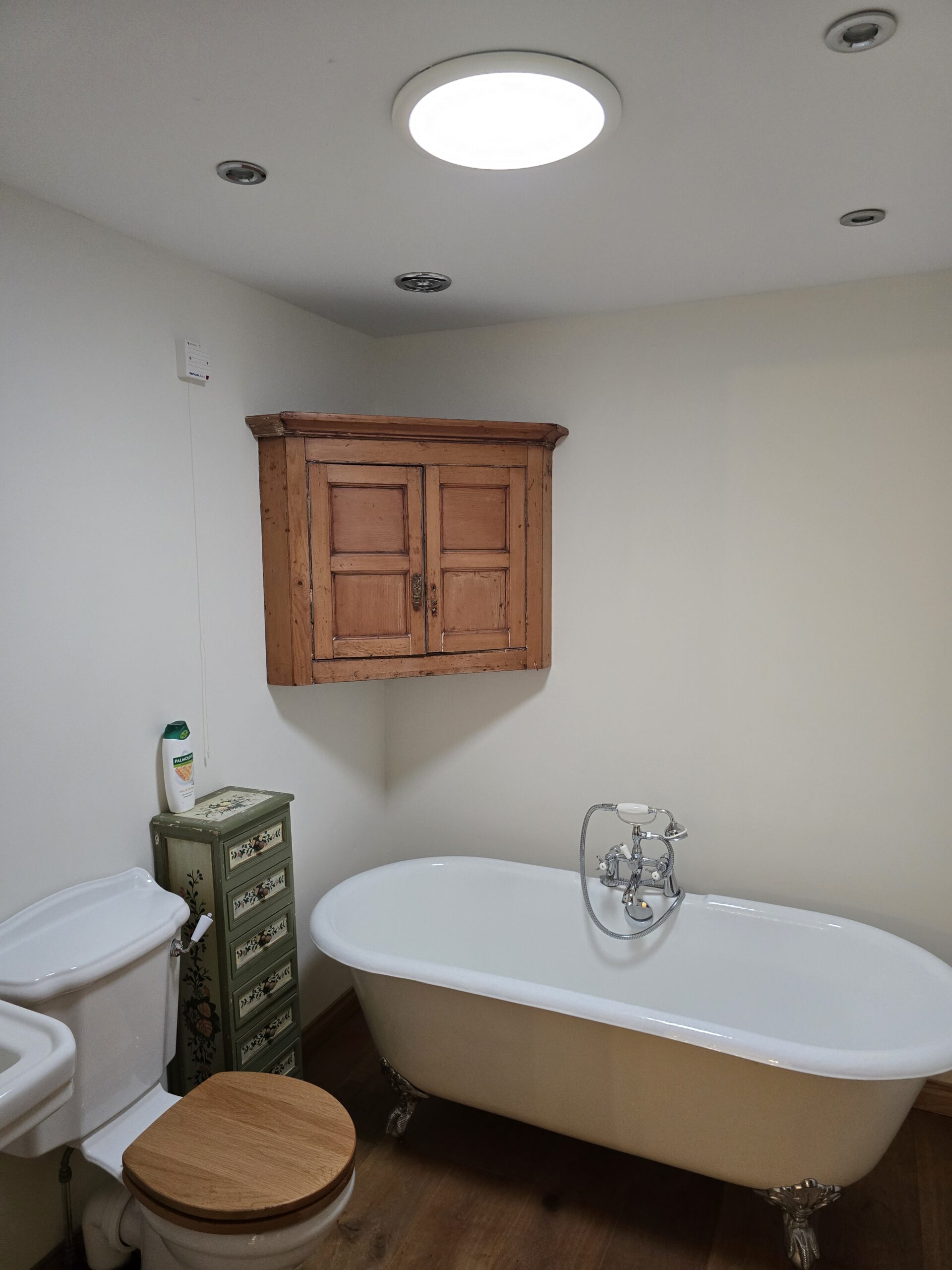 A beautiful 3 bed Cottage located in the picturesque village of Aston-Juxta Mondrum, Nantwich